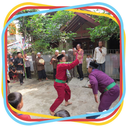 Mengenal Tradisi Betawi Jakarta: Palang Pintu, Nyorog, Bikin Rume, dan Bledugan